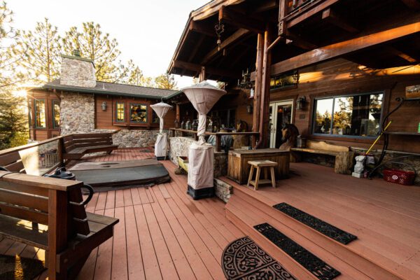 Outdoor Living Area in Ranch House